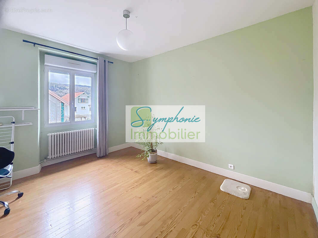 Appartement à COGNIN