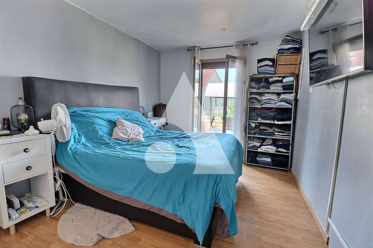 Maison à MERY-SUR-OISE