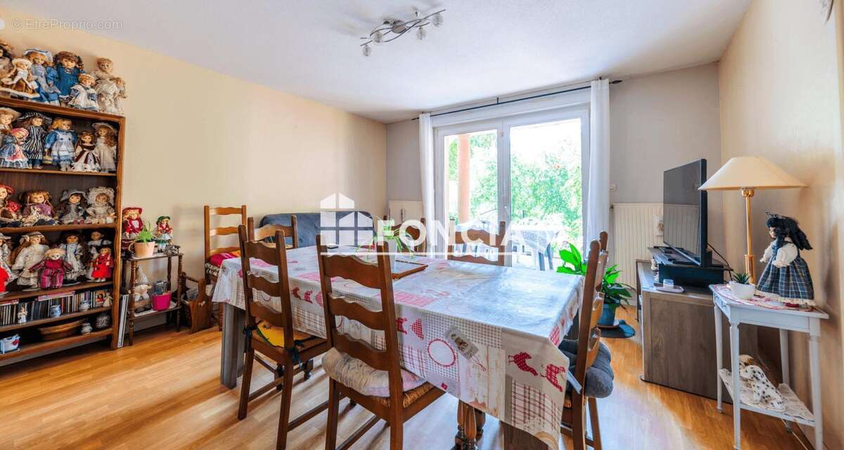 SELESTAT Maison de rapport – Deux logements indépendants avec garages – Investissement locatif - photo 3