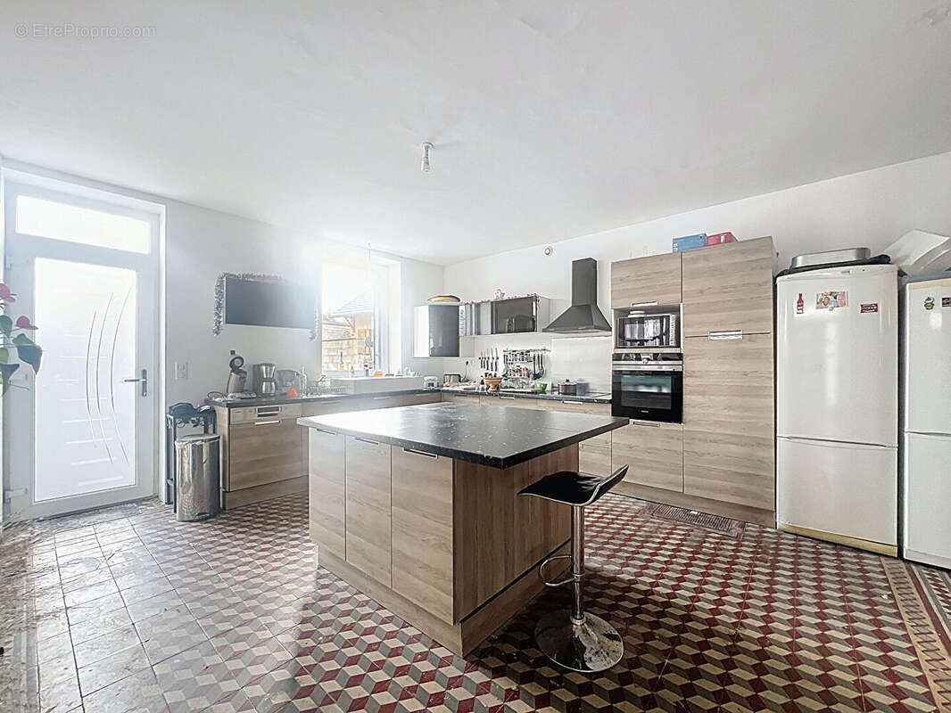 Maison familiale Mairy-sur-marne 6 pièces 175 m2 - photo 3