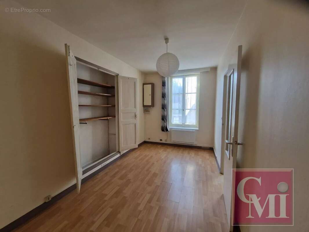 Appartement à SAINT-CHERON