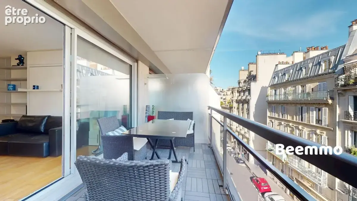 Appartement à PARIS-16E