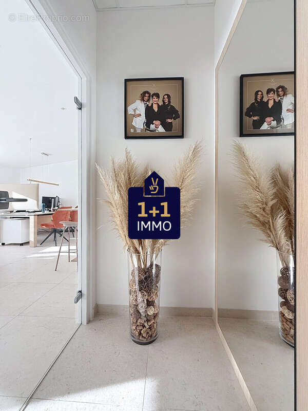 Commerce 99 m² à Saint-Raphael  - photo 2