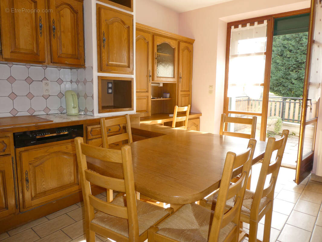 Maison à HAUTE-RIVOIRE