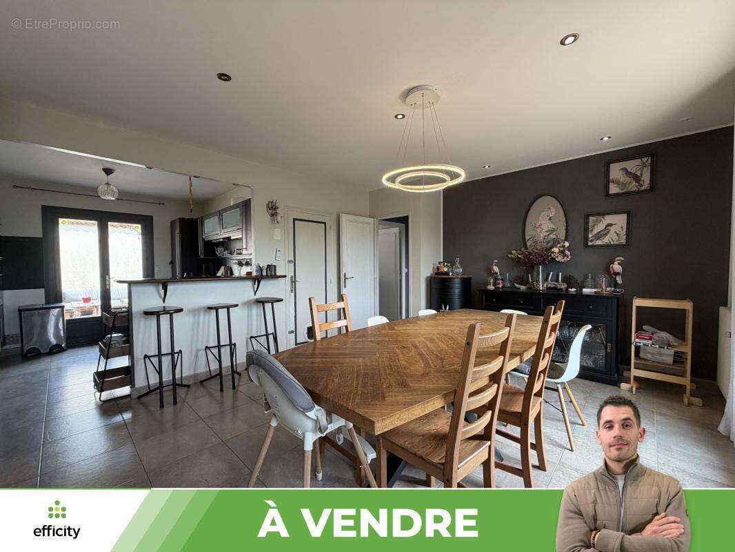 Maison 169 m² à Migne-Auxances  - photo 5