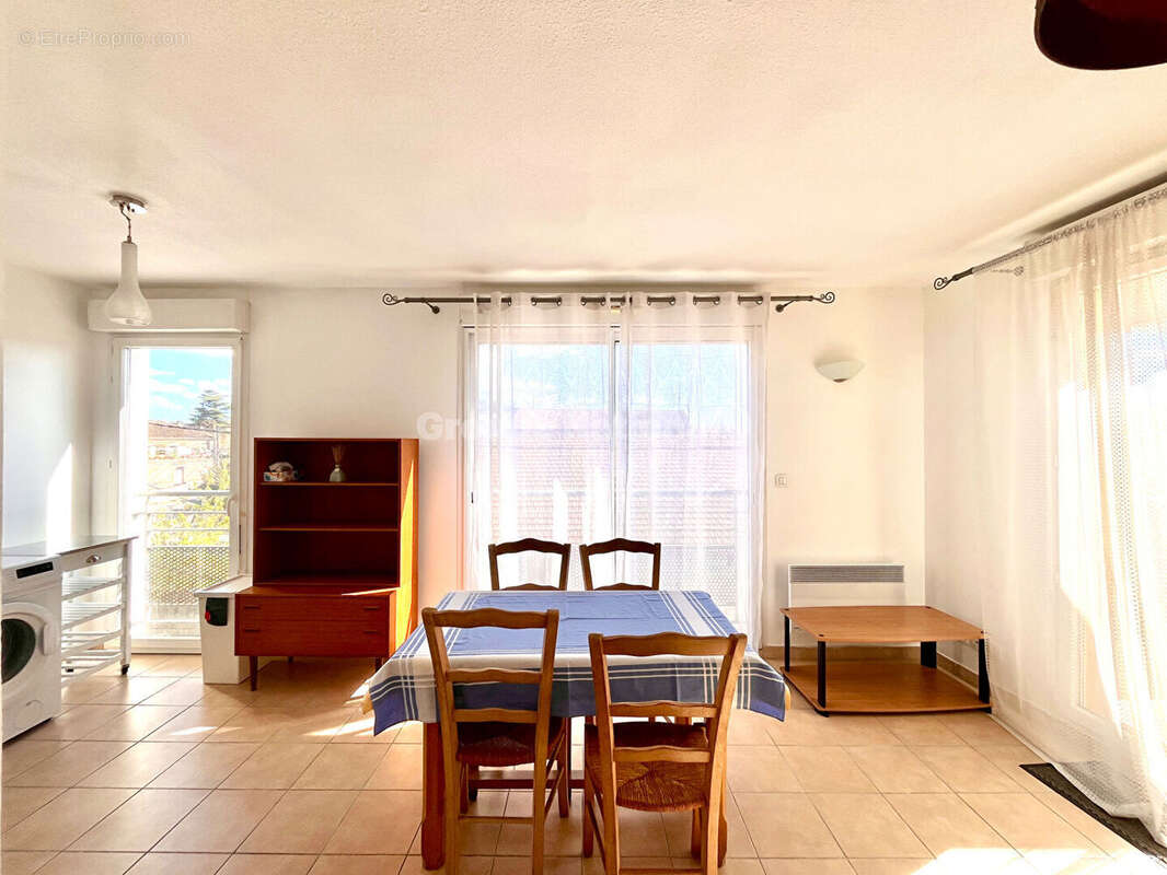 En Exclusivité : T2 avec balcon +garage  proche Centre Ville - photo 8