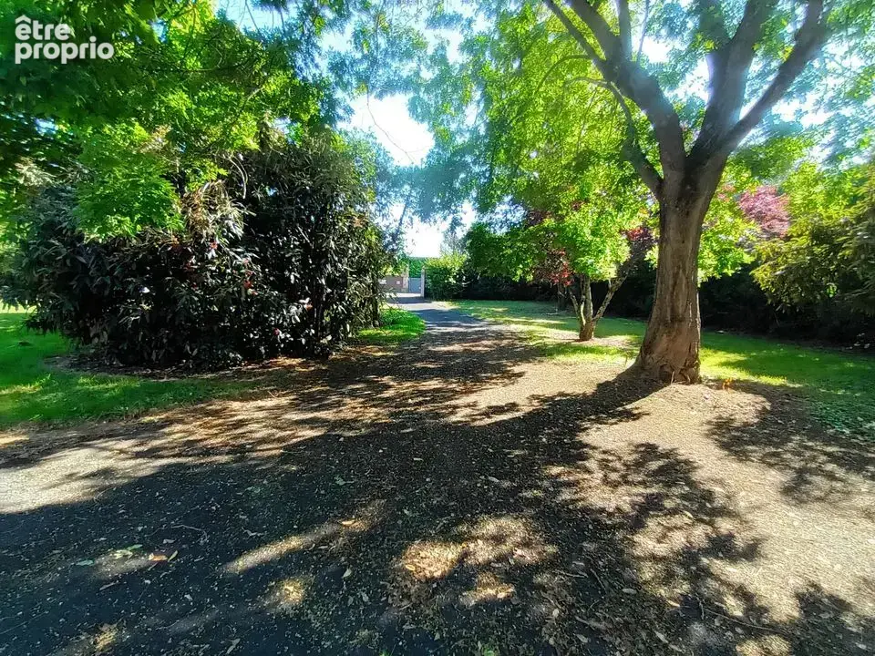 Maison 11 pièces 300 m² à vendre à Bellerive-Sur-Allier (03700) - photo 2