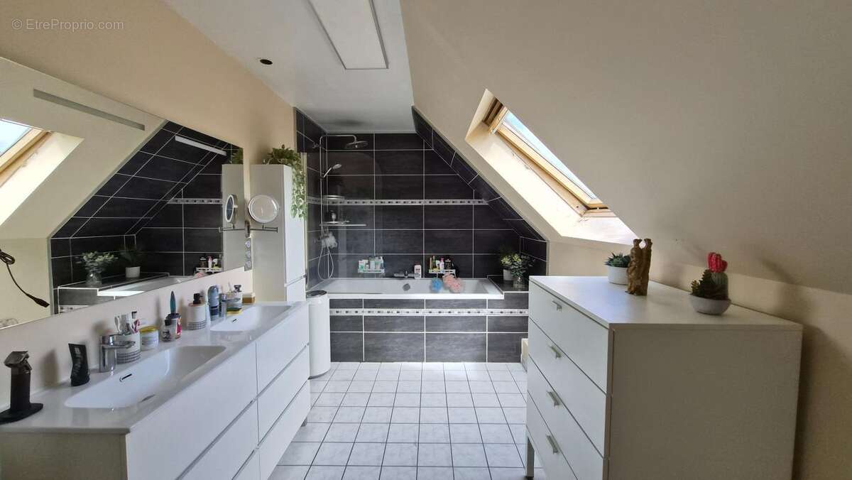 Maison à ARPAJON
