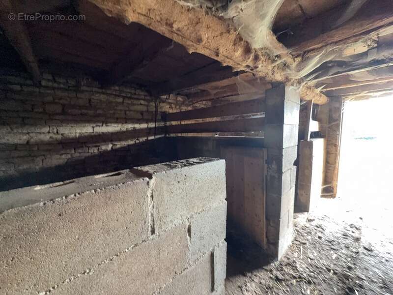 VAUCONCOURT NERVEZAIN (70) -  Propriété à vendre 6 pièces - 4 chambres - photo 19