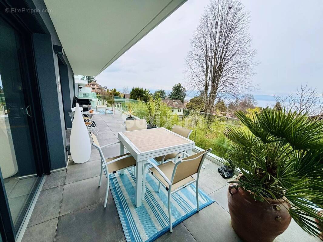 Appartement à EVIAN-LES-BAINS