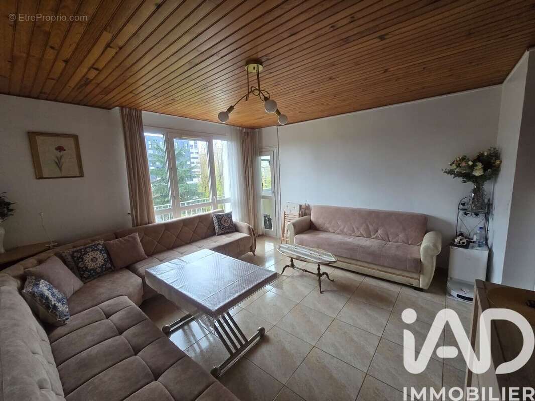 Appartement 79 m² à Creteil  - photo 2