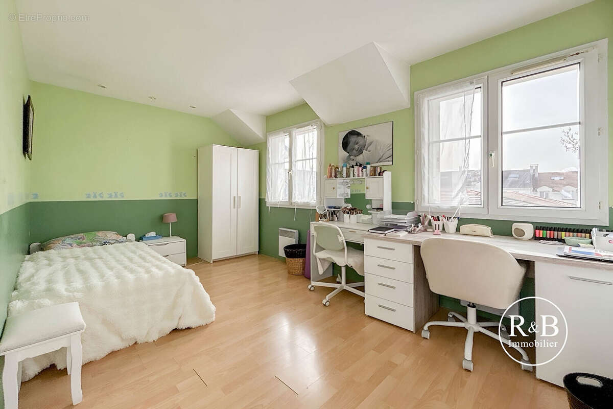 Maison à PLAISIR