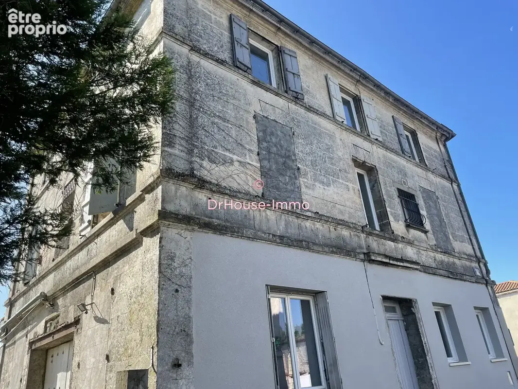 Appartement 8 pièces 270 m² à vendre à Gond-Pontouvre (16160) - photo 20