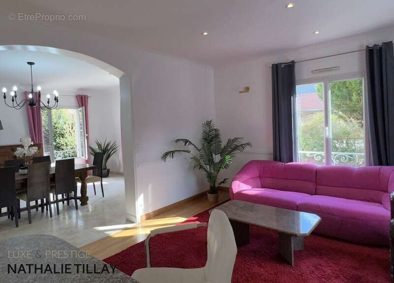 Maison à SAINT-JEAN-DE-BRAYE