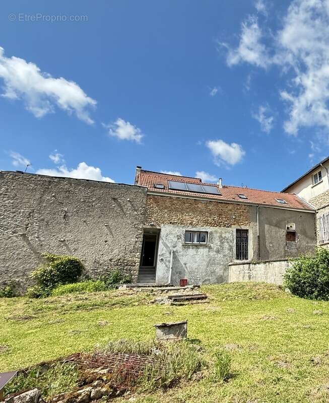 Maison à FLEURAT
