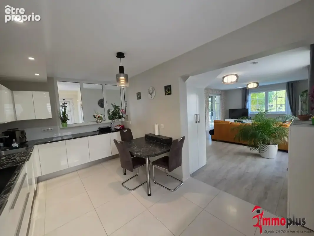 Village-Neuf : Maison - 6 pièces - 157 m2 - photo 9