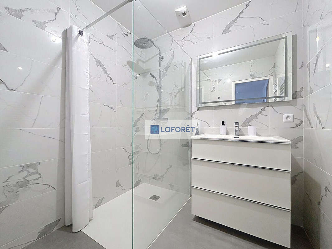 Maison à SARTROUVILLE