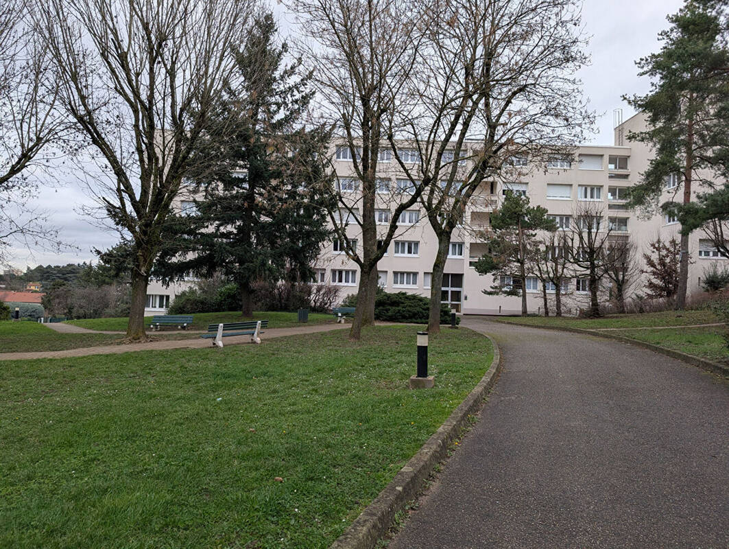 Appartement à SAINTE-FOY-LES-LYON