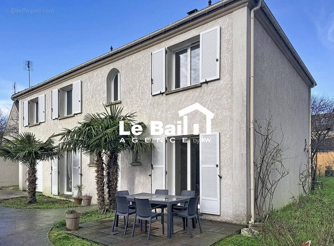 Maison à OSNY
