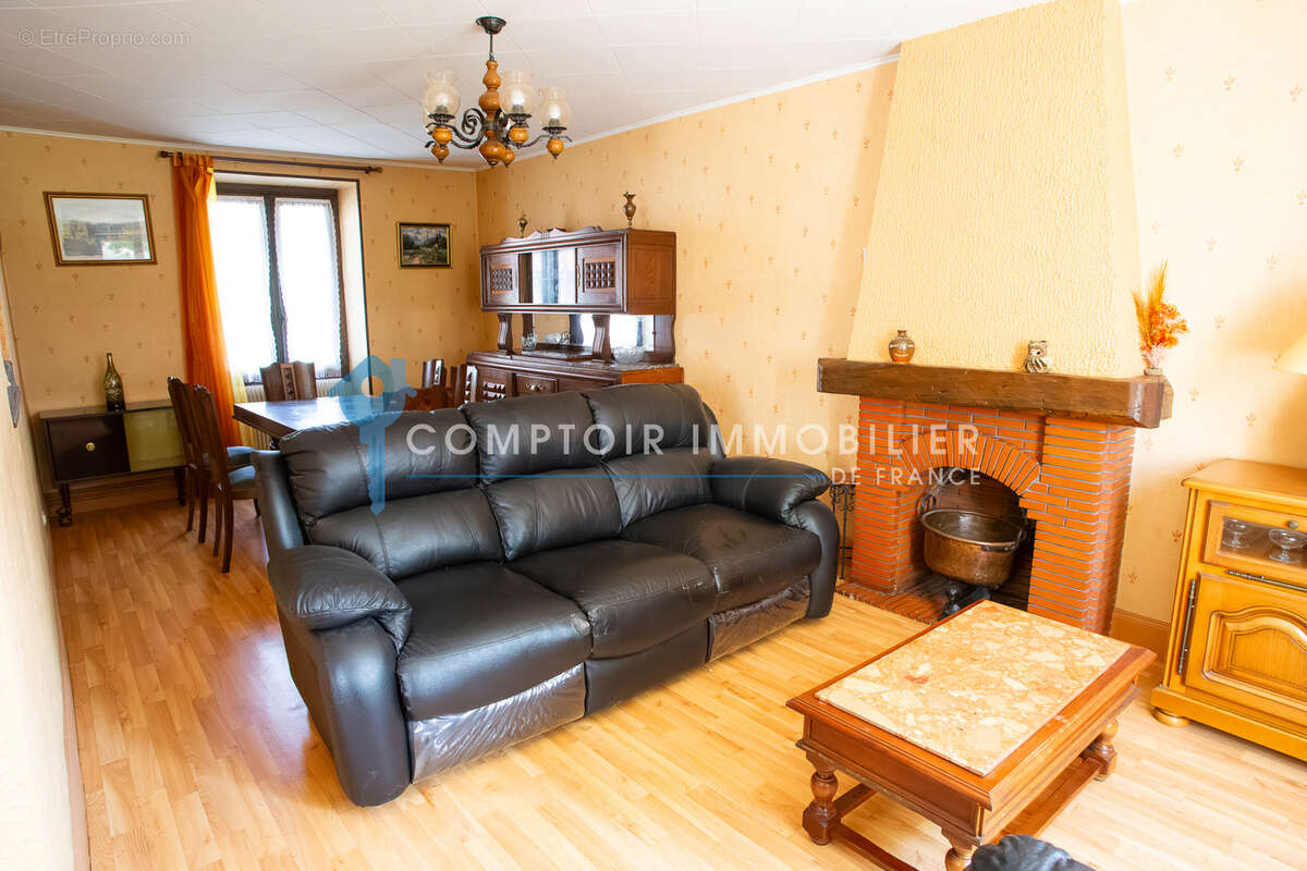 Maison à COLOMBE