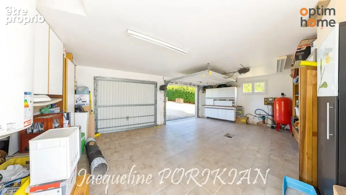 La Motte d'Aigues : Villa 4/5 pièces plus dépendance sur 3 160 m² de terrain arboré avec piscine - photo 24