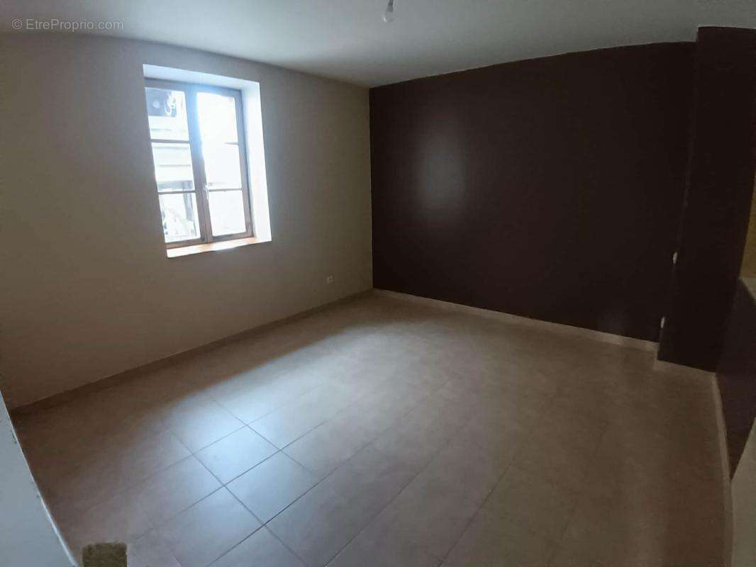 Maison à SAINT-JUST-SAINT-RAMBERT