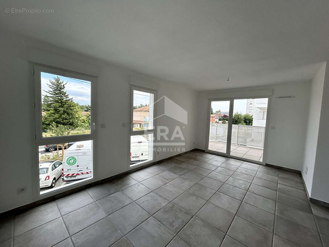 Appartement à GRIGNY