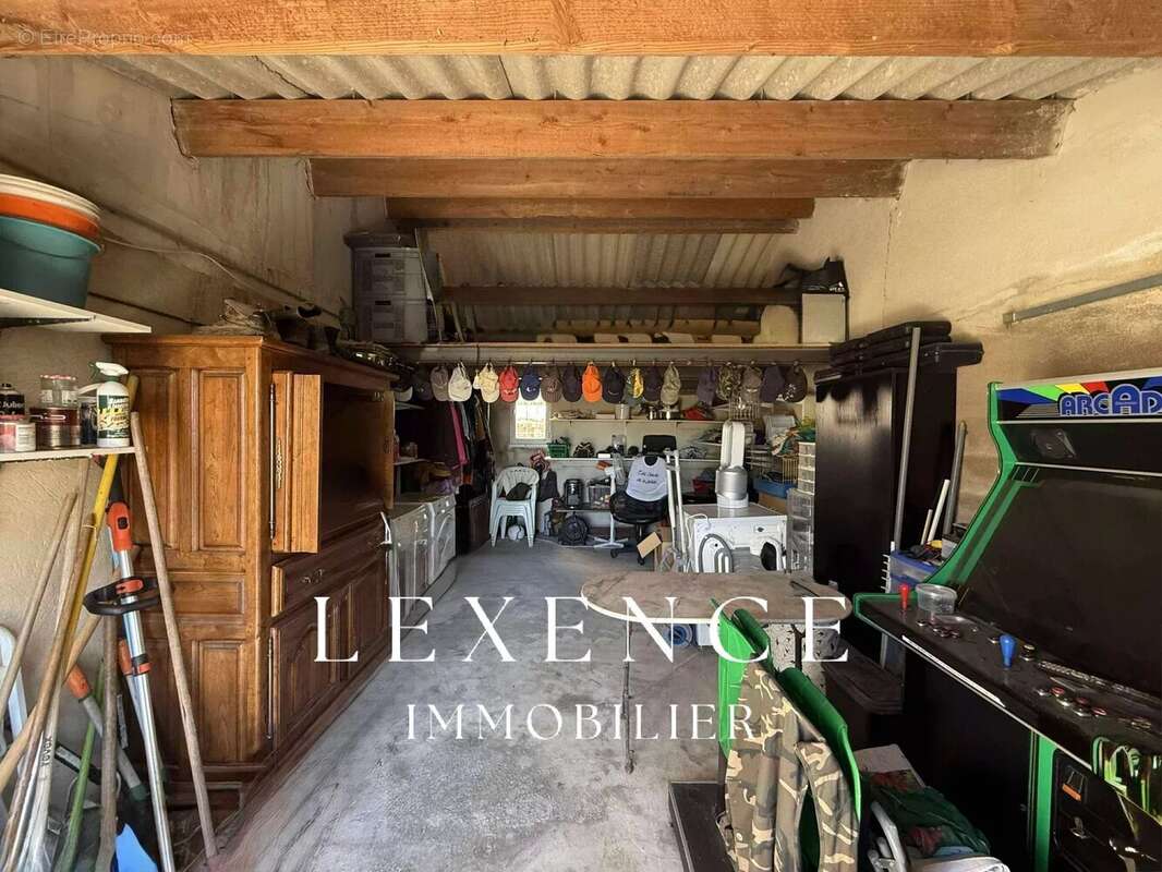 Appartement à LA FARE-LES-OLIVIERS