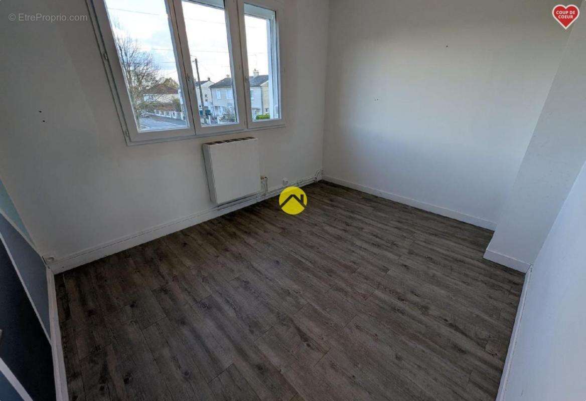 Maison à SAINT-DOULCHARD