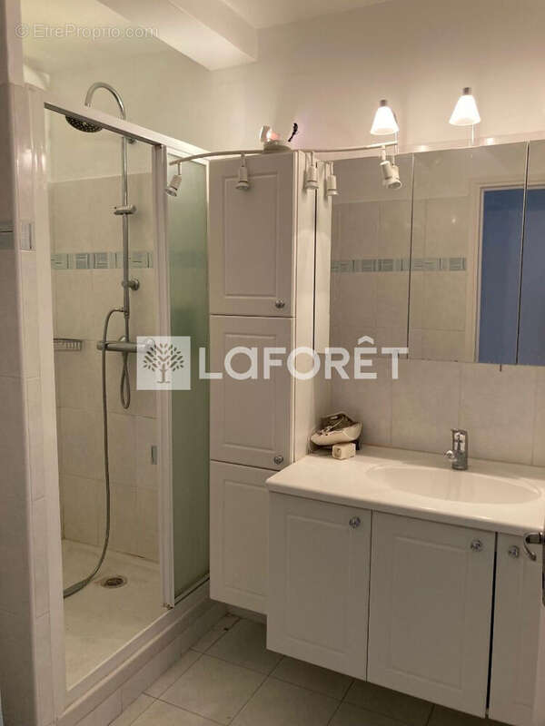 Appartement à RIOM-ES-MONTAGNES