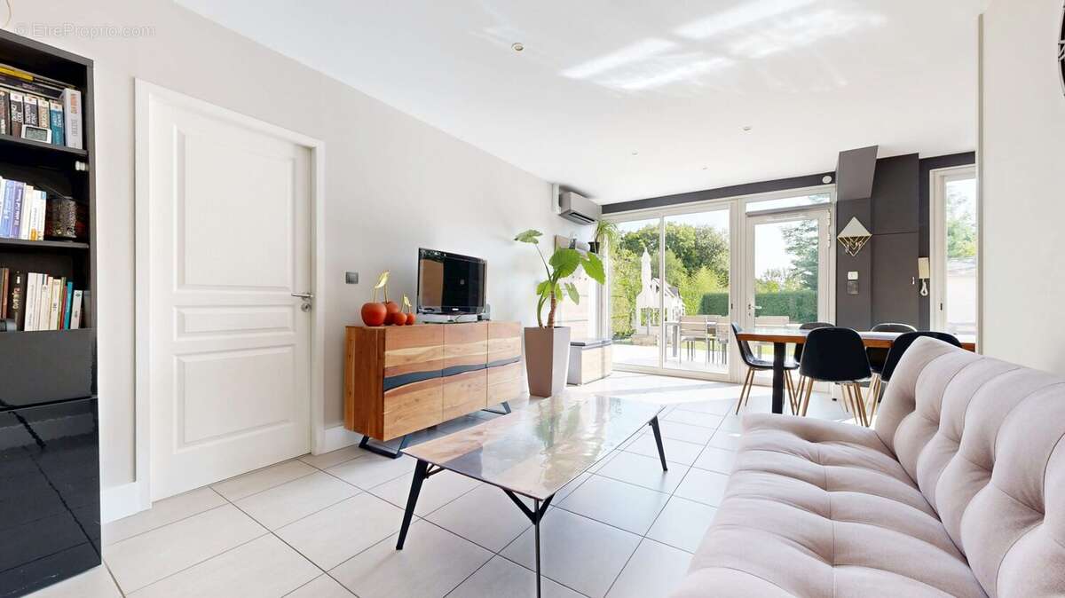 Appartement à FRANCHEVILLE