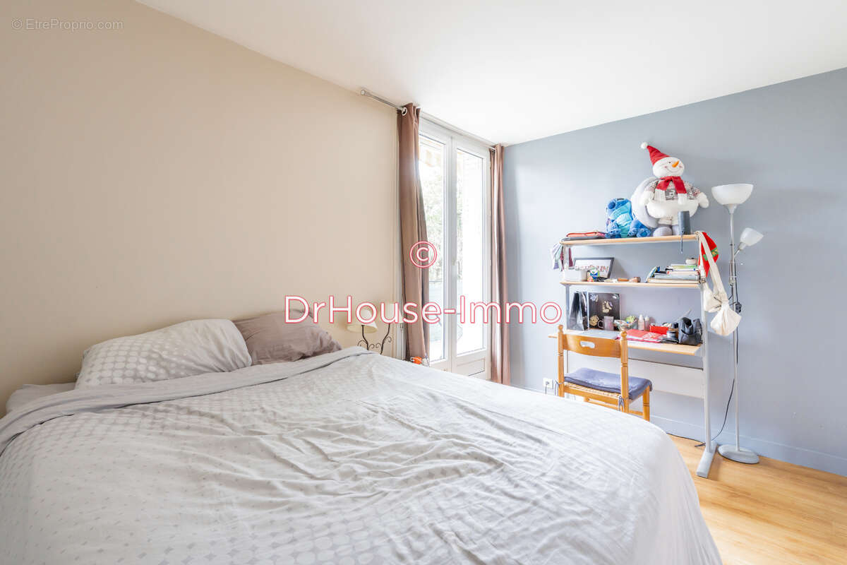 Appartement à LA CELLE-SAINT-CLOUD