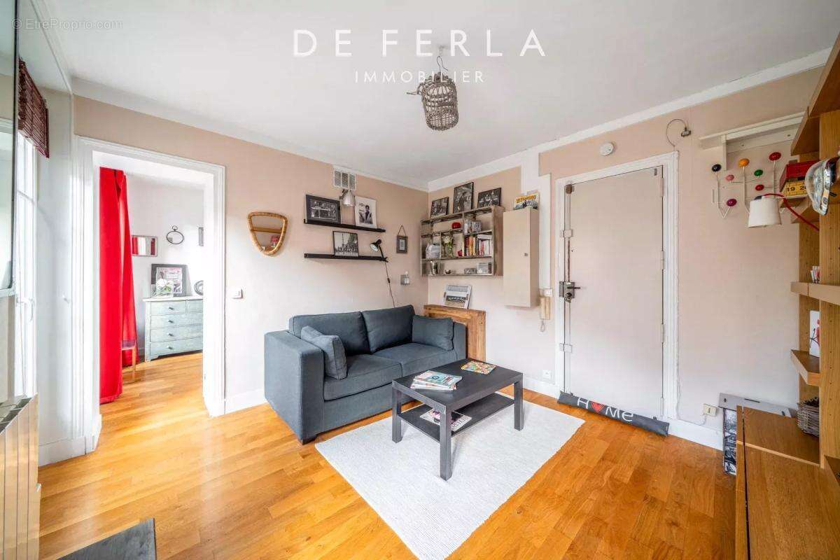 Appartement à PARIS-14E