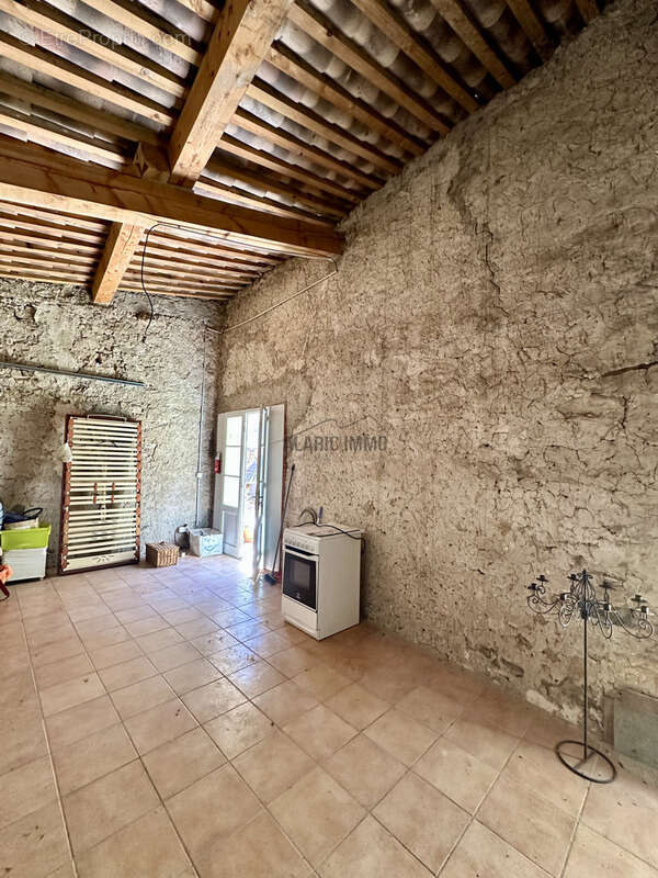 Maison à FABREZAN