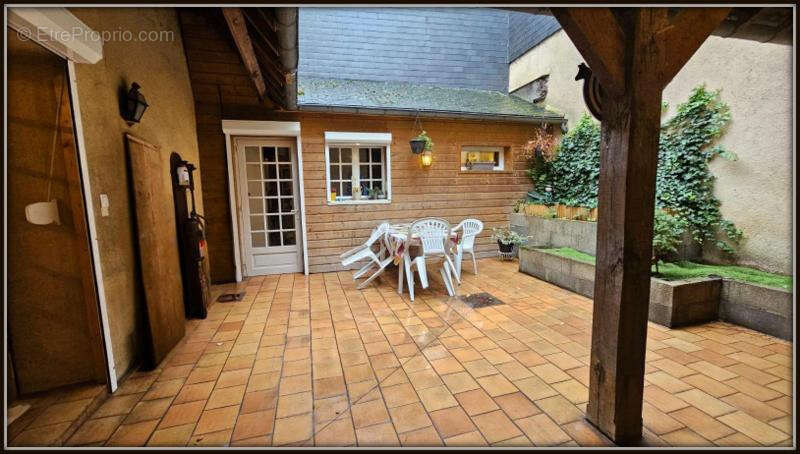 Maison à LUCHE-PRINGE