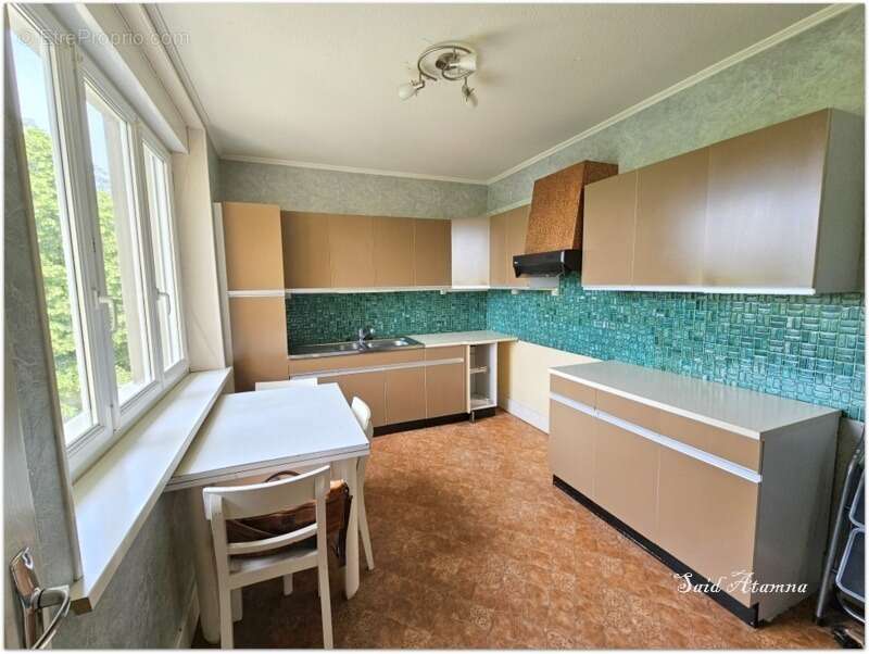 Maison à CHATEL-SUR-MOSELLE