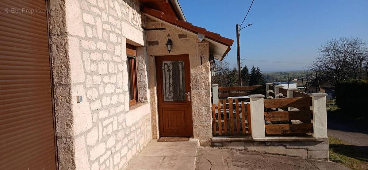 Maison à DAMBENOIT-LES-COLOMBE