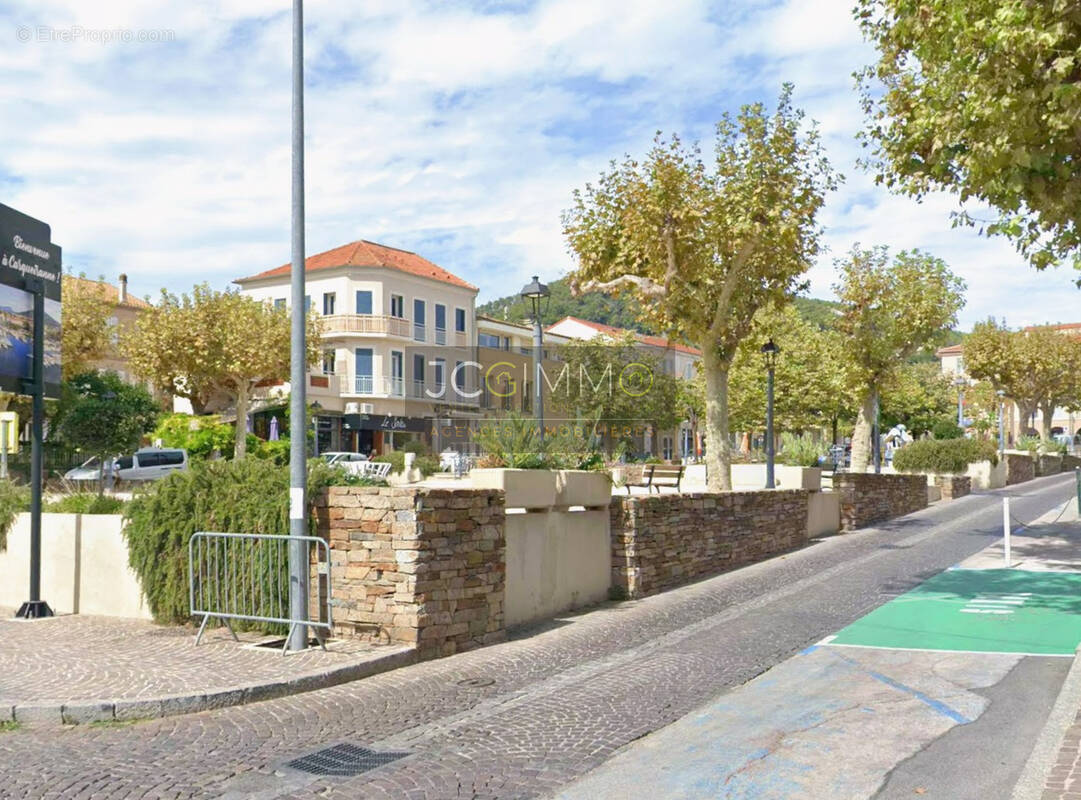 Commerce à CARQUEIRANNE