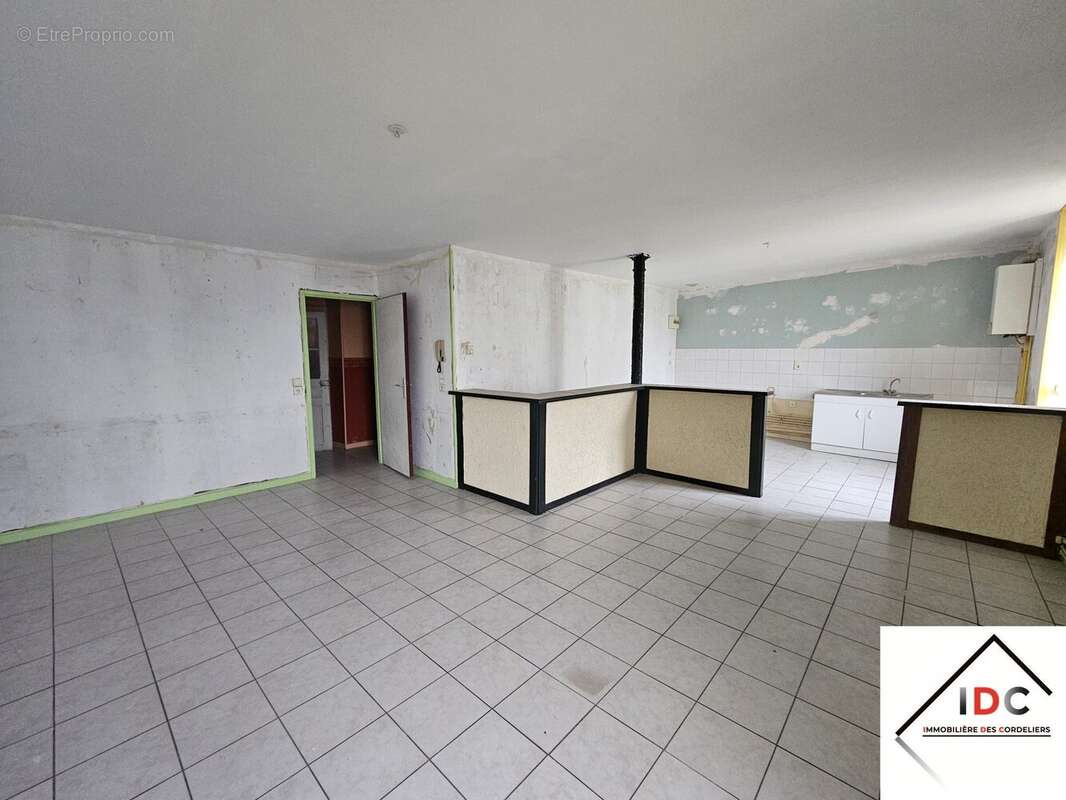 Appartement à AVRICOURT