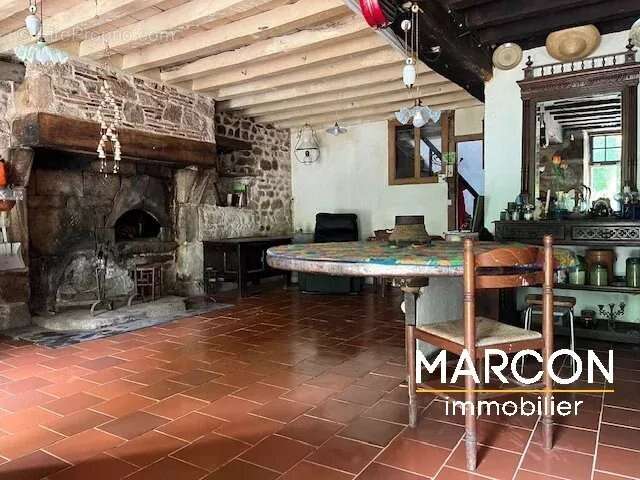Belle fermette avec 5,2 hectares de terrain - photo 4