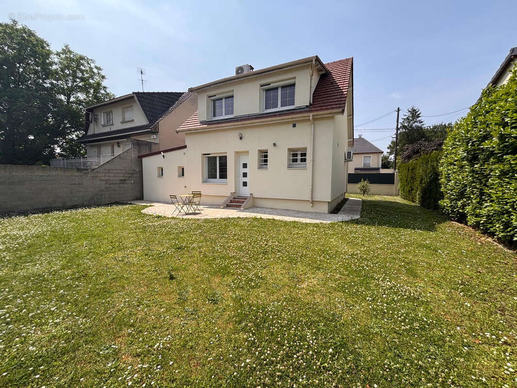 Maison à VILLEPINTE