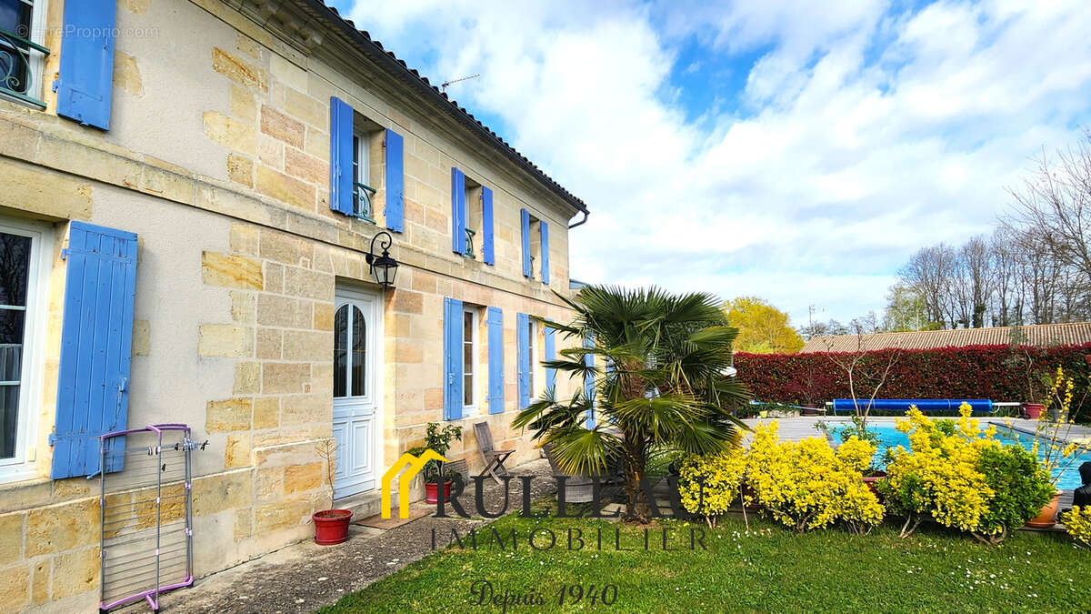 Maison à TEUILLAC