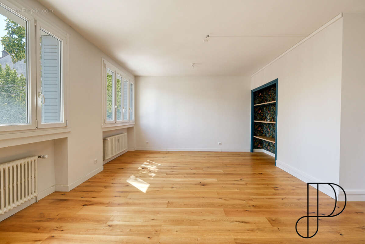 Appartement à LYON-8E
