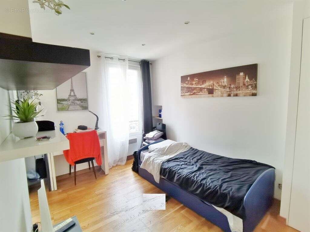 Appartement à PARIS-10E