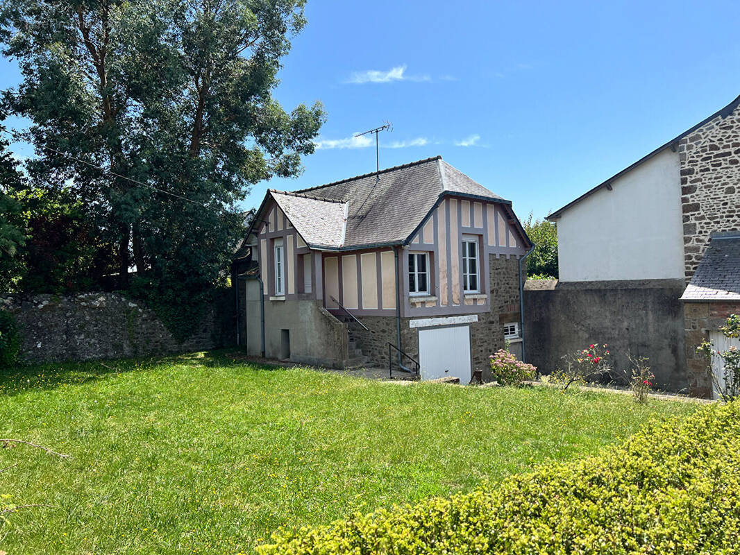 Maison à ERNEE