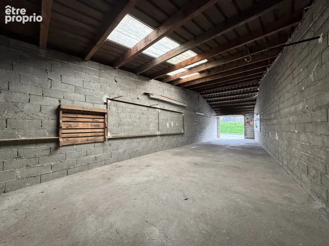 VILLENEUVE SUR LOT, idéal investisseurs 4 garages et un local - photo 5