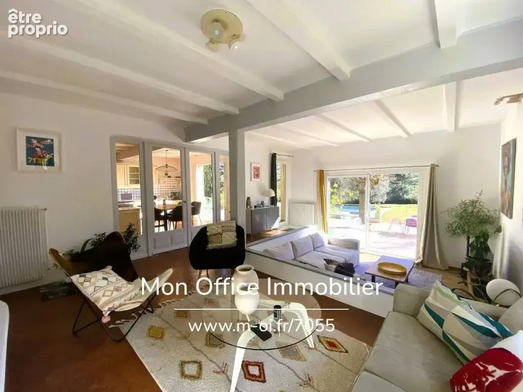 Référence : 7055-VCL - Maison aux volumes généreux - Piscine calme absolu - 13510 EGUILLES - photo 14