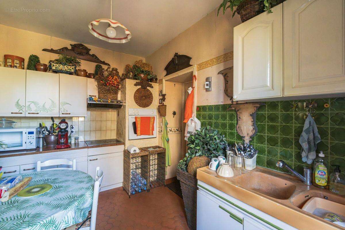 Maison 6 pièces avec jardin et terrasse secteur Mézières - photo 2