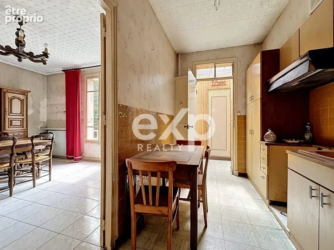 Maison 110 m² à Saint-Denis  - photo 5
