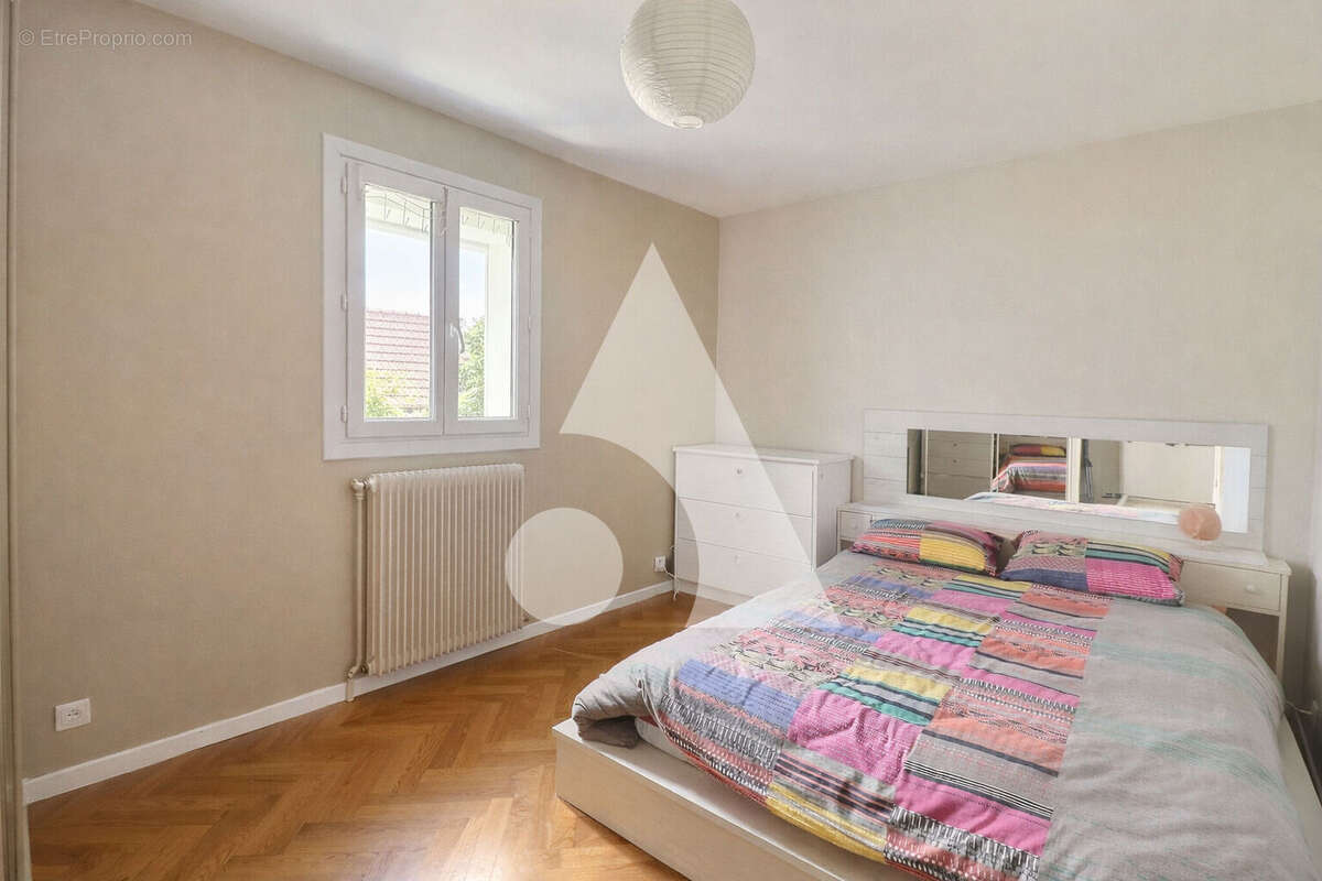 Appartement à FREPILLON